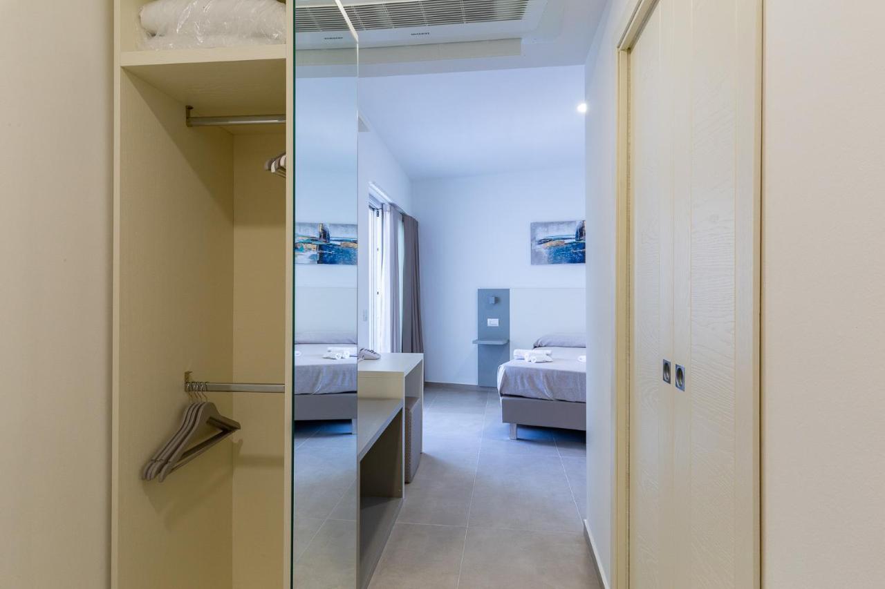 Hotel Caramare Cala Gonone Bagian luar foto