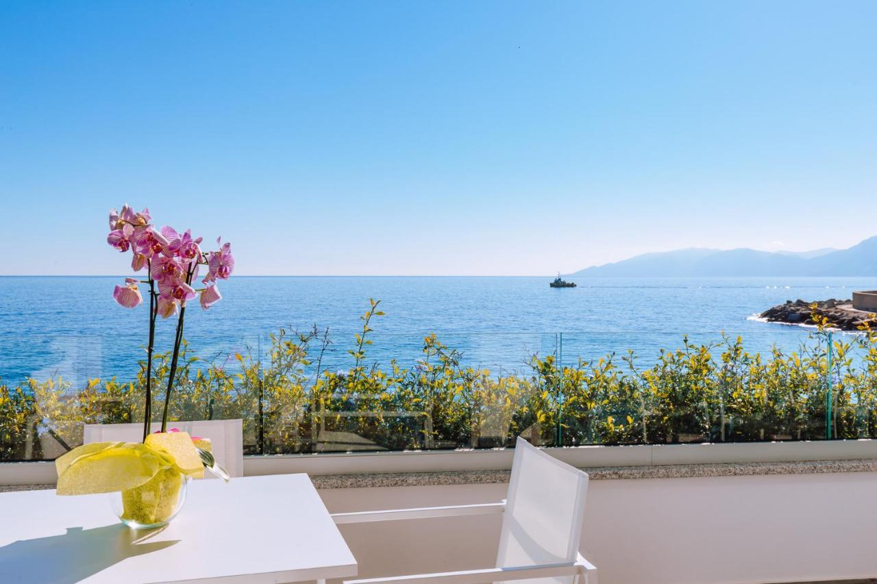 Hotel Caramare Cala Gonone Bagian luar foto